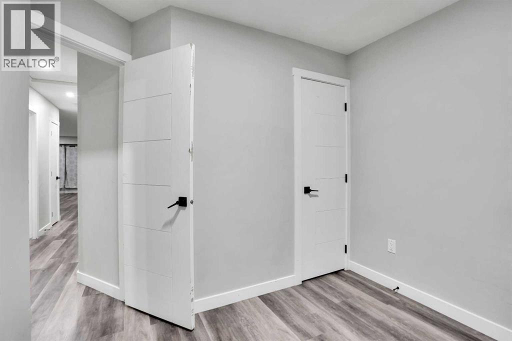 6081 Martingrove Road Ne, Calgary, AB - Indoor Photo Showing Other Room