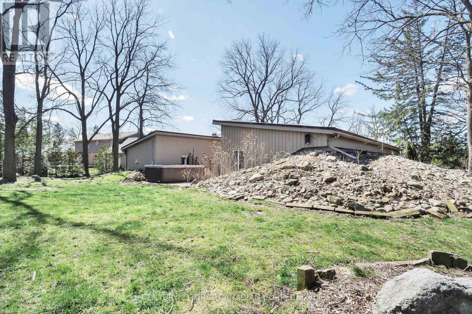 23992 Denfield Road, Middlesex Centre (Denfield), ON - Outdoor