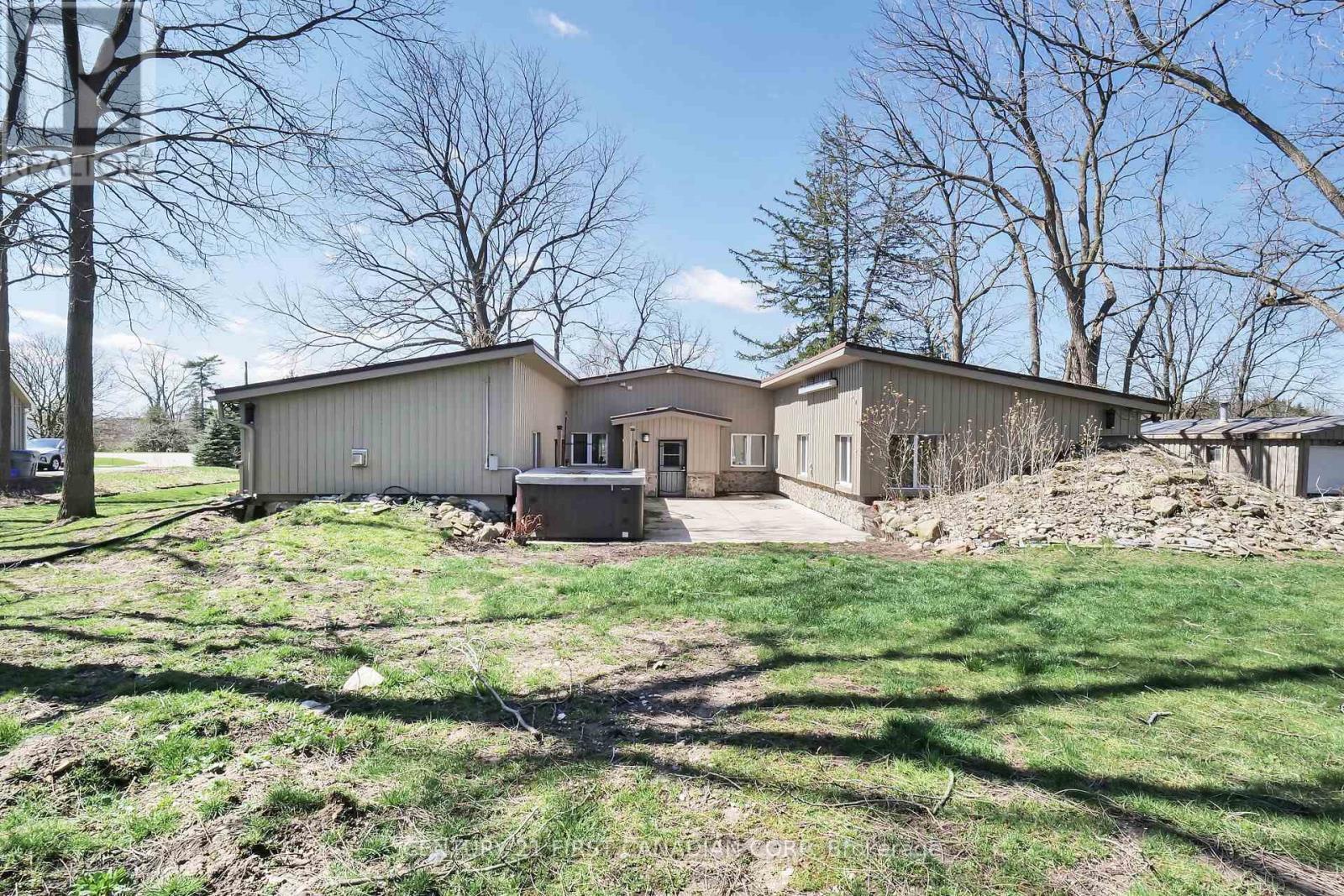 23992 Denfield Road, Middlesex Centre (Denfield), ON - Outdoor