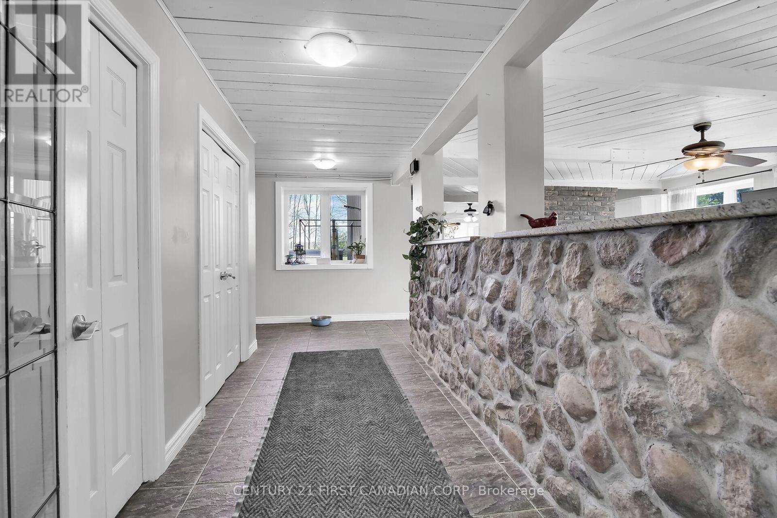 23992 Denfield Road, Middlesex Centre (Denfield), ON - Indoor Photo Showing Other Room