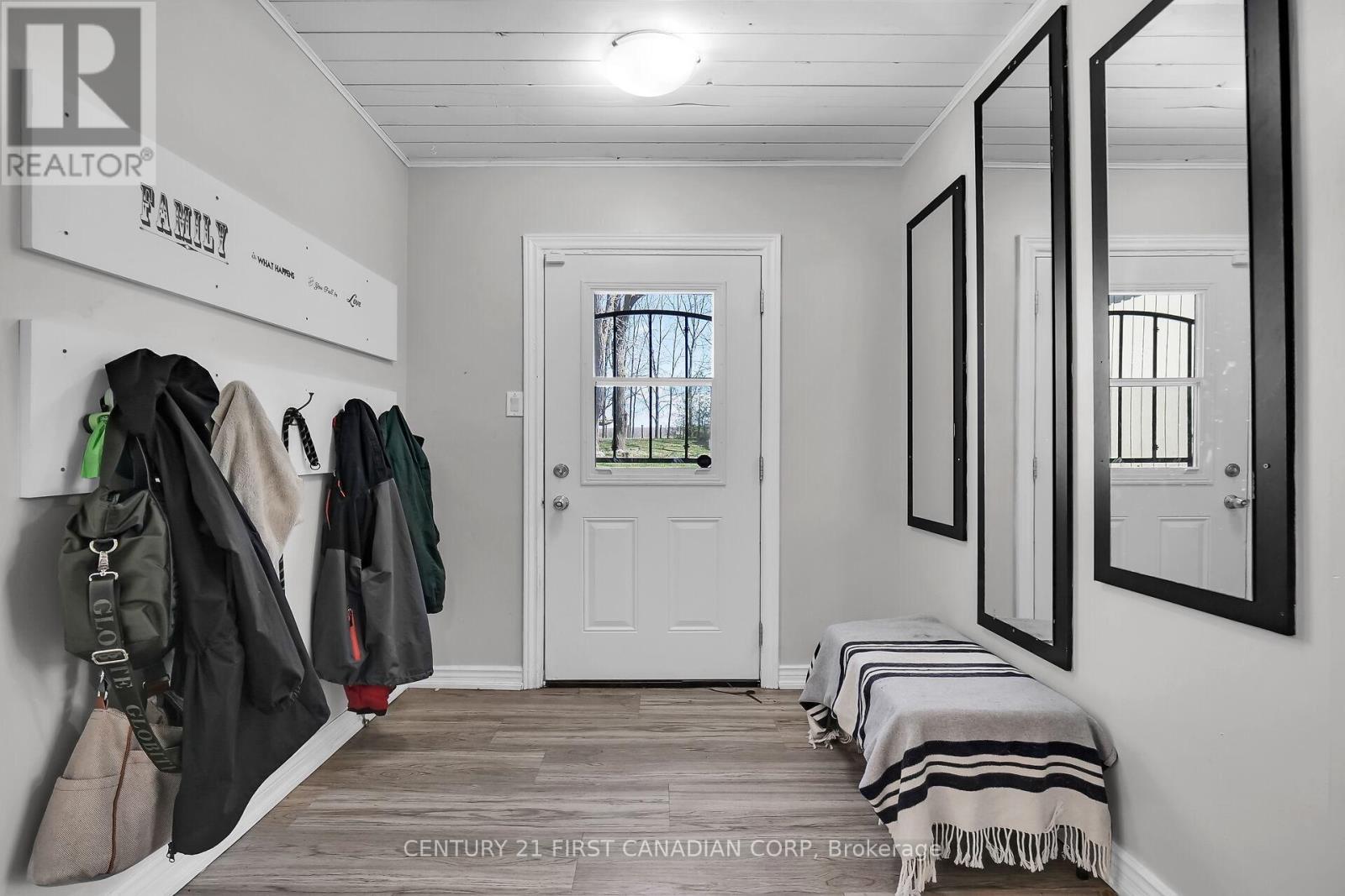 23992 Denfield Road, Middlesex Centre (Denfield), ON - Indoor Photo Showing Other Room