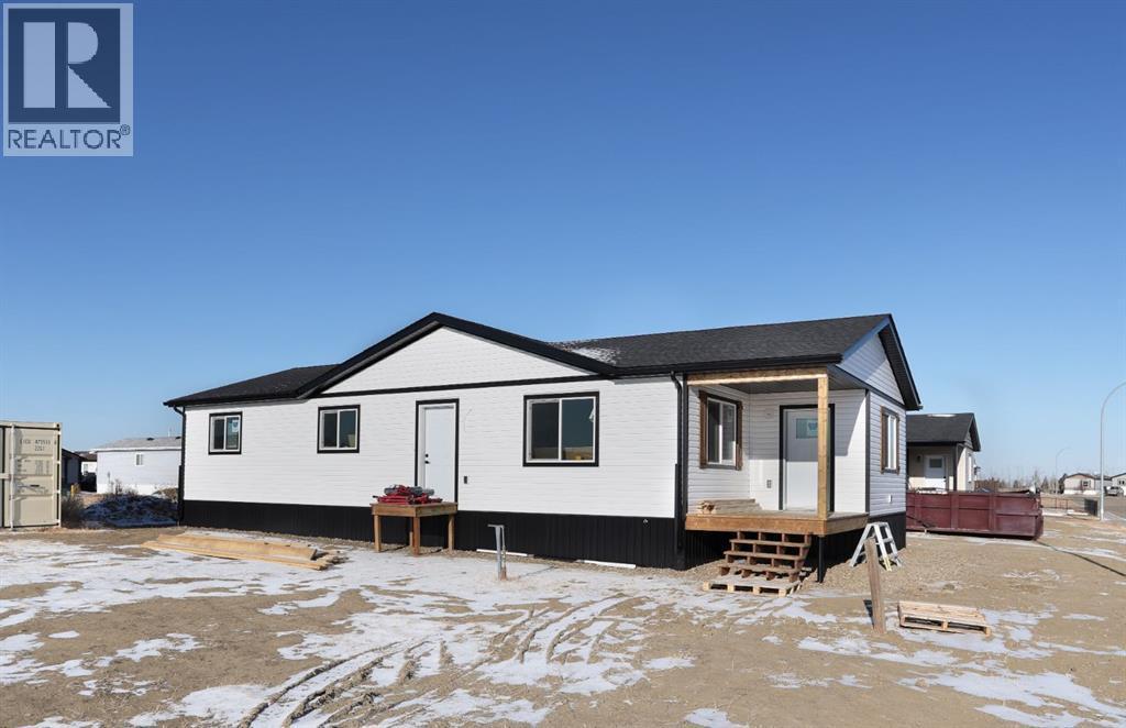 94 Meadowplace Drive, Brooks, AB - Outdoor