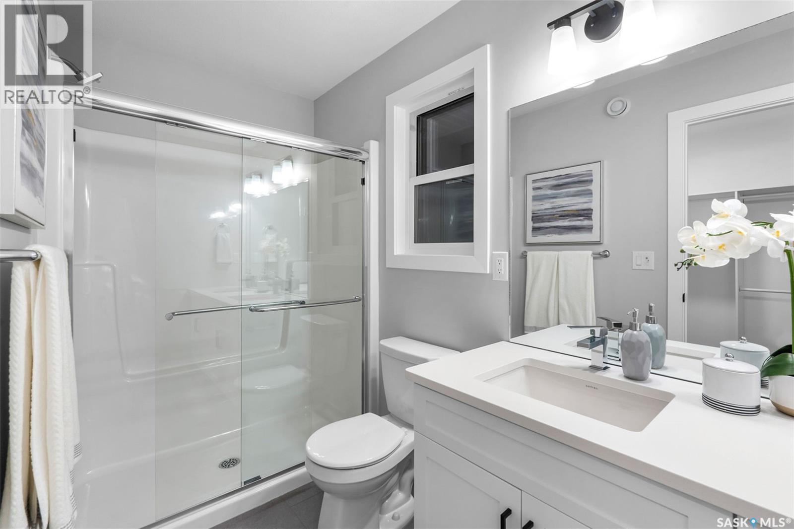 102 Kostiuk Crescent, Saskatoon, SK - Indoor Photo Showing Bathroom