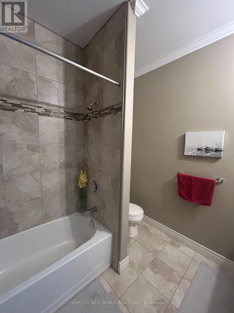 6 - 194 Donly Drive S, Norfolk, ON - Indoor Photo Showing Bathroom