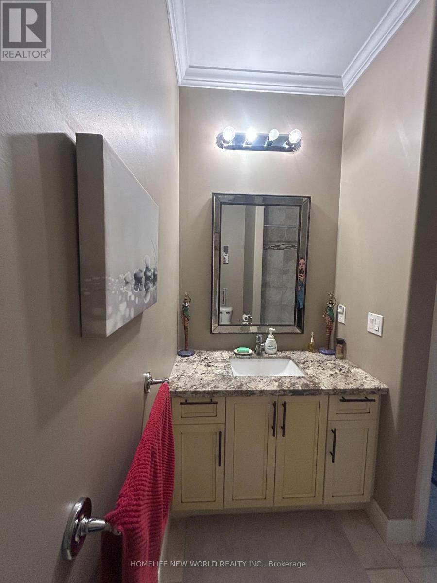 6 - 194 Donly Drive S, Norfolk, ON - Indoor Photo Showing Bathroom