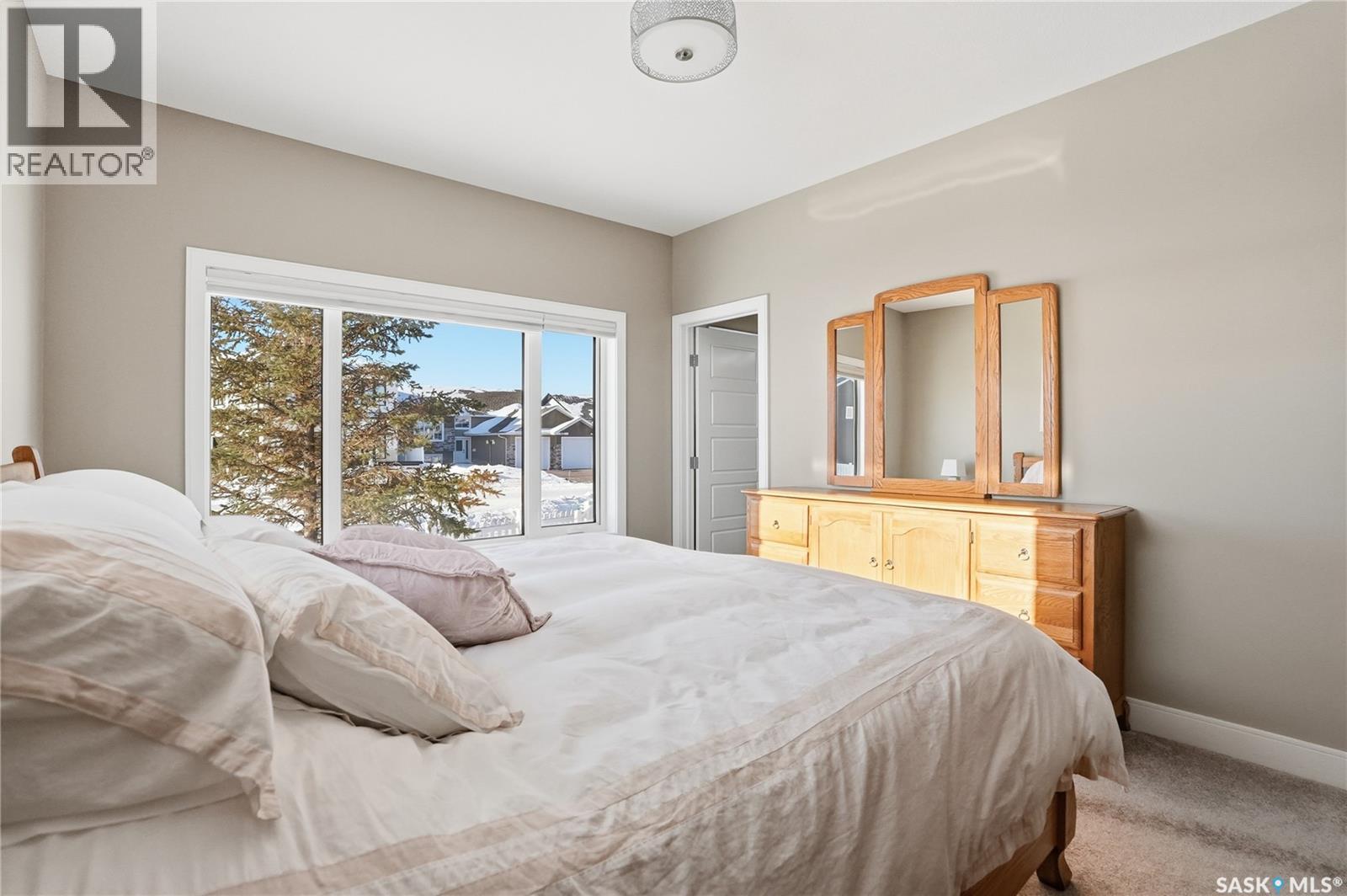 2 433 Palmer Crescent, Warman, SK - Indoor Photo Showing Bedroom