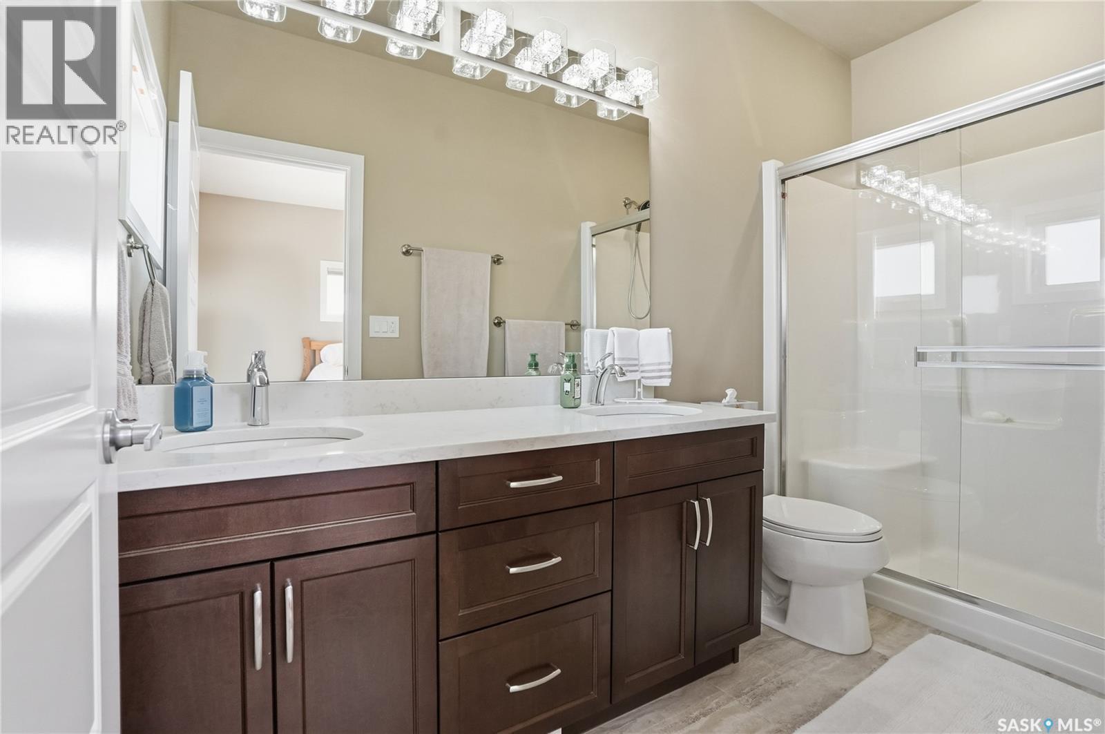 2 433 Palmer Crescent, Warman, SK - Indoor Photo Showing Bathroom