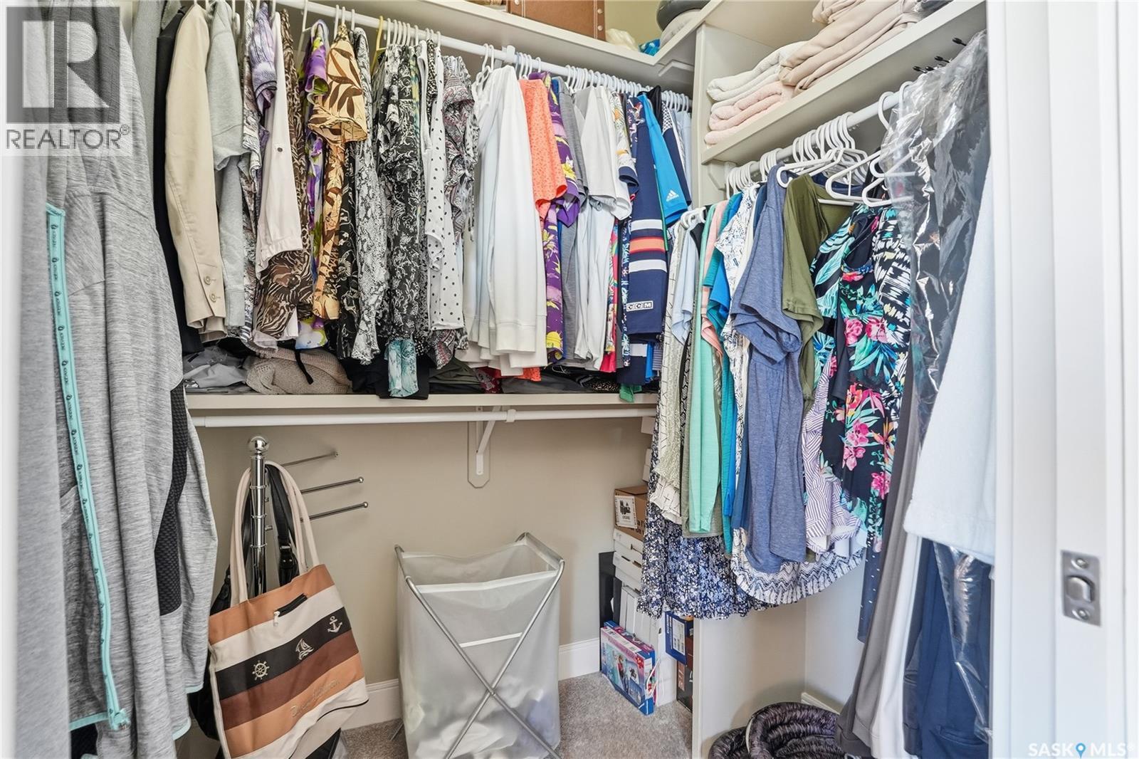 2 433 Palmer Crescent, Warman, SK - Indoor With Storage