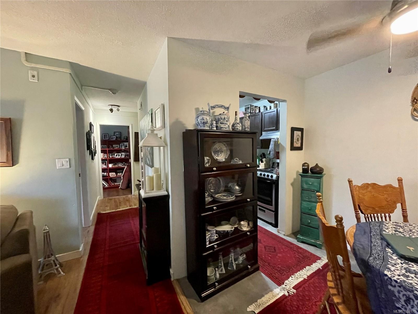 205-377 Dogwood St, Campbell River, BC - Indoor