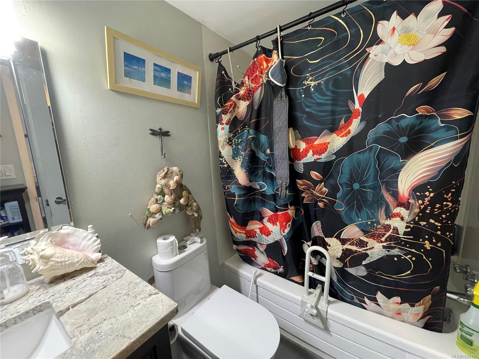 205-377 Dogwood St, Campbell River, BC - Indoor