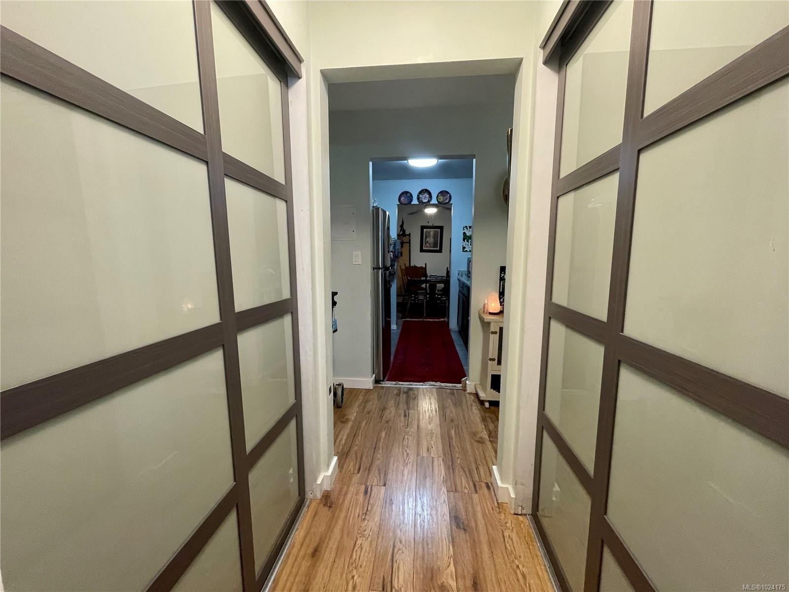 205-377 Dogwood St, Campbell River, BC - Indoor Photo Showing Other Room