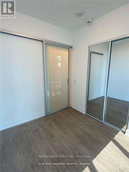 404 - 70 Annie Craig Drive, Toronto, ON - Indoor Photo Showing Other Room