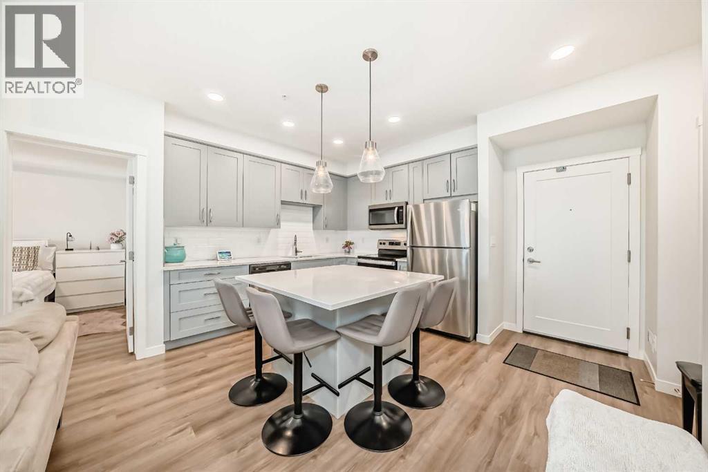 316, 200 Shawnee Square Sw, Calgary, AB - Indoor