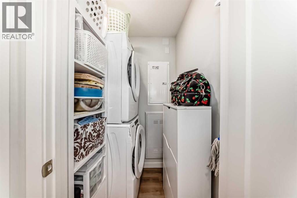 316, 200 Shawnee Square Sw, Calgary, AB - Indoor