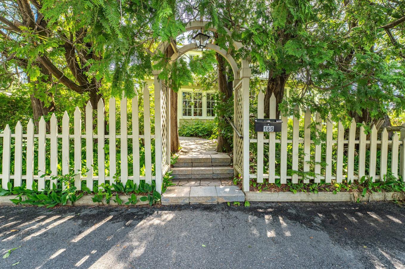 Extérieur - 169 Ch. Du Tour-Du-Lac, Sainte-Agathe-Des-Monts, QC - Outdoor