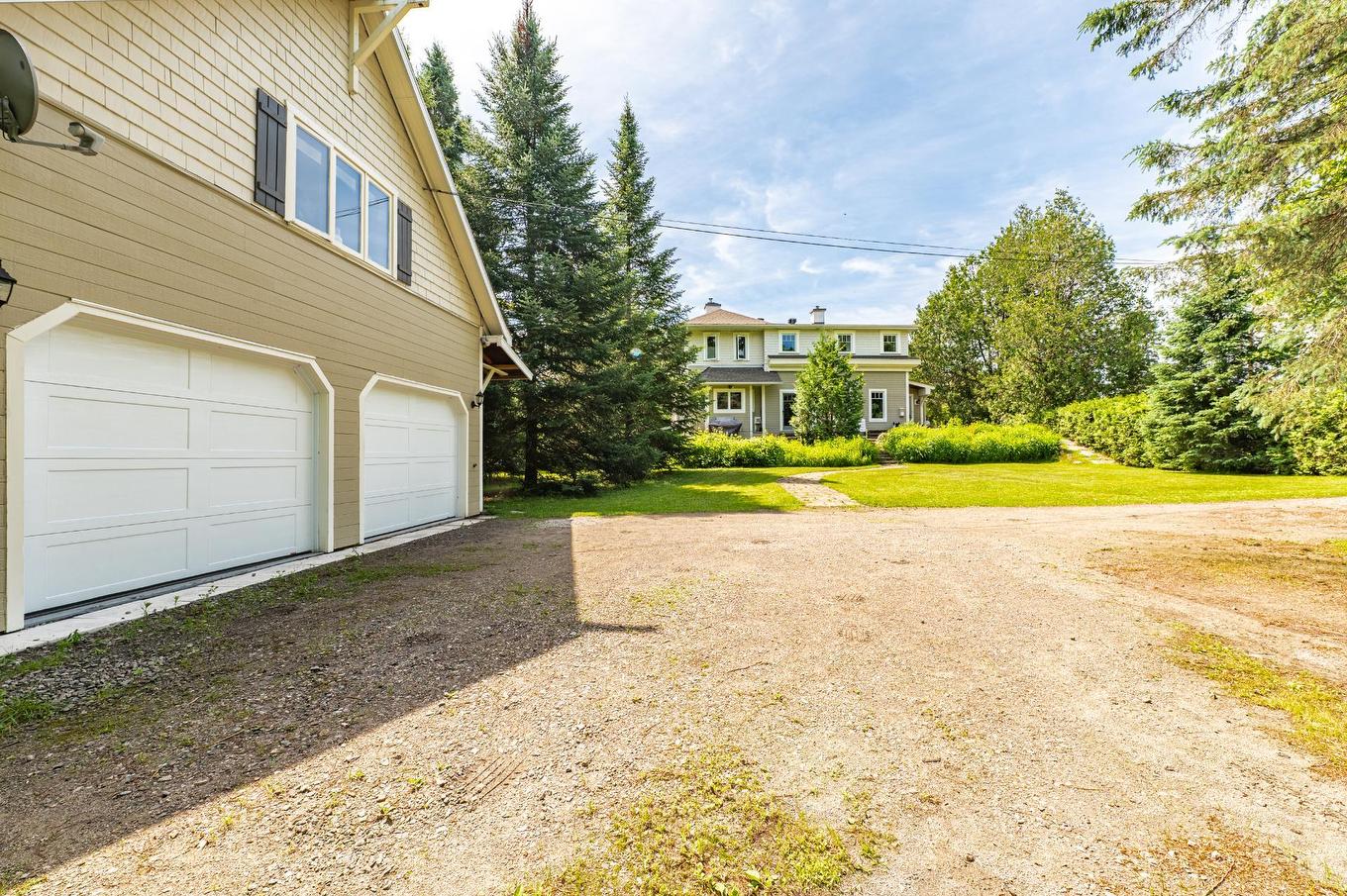 Garage - 169 Ch. Du Tour-Du-Lac, Sainte-Agathe-Des-Monts, QC - Outdoor