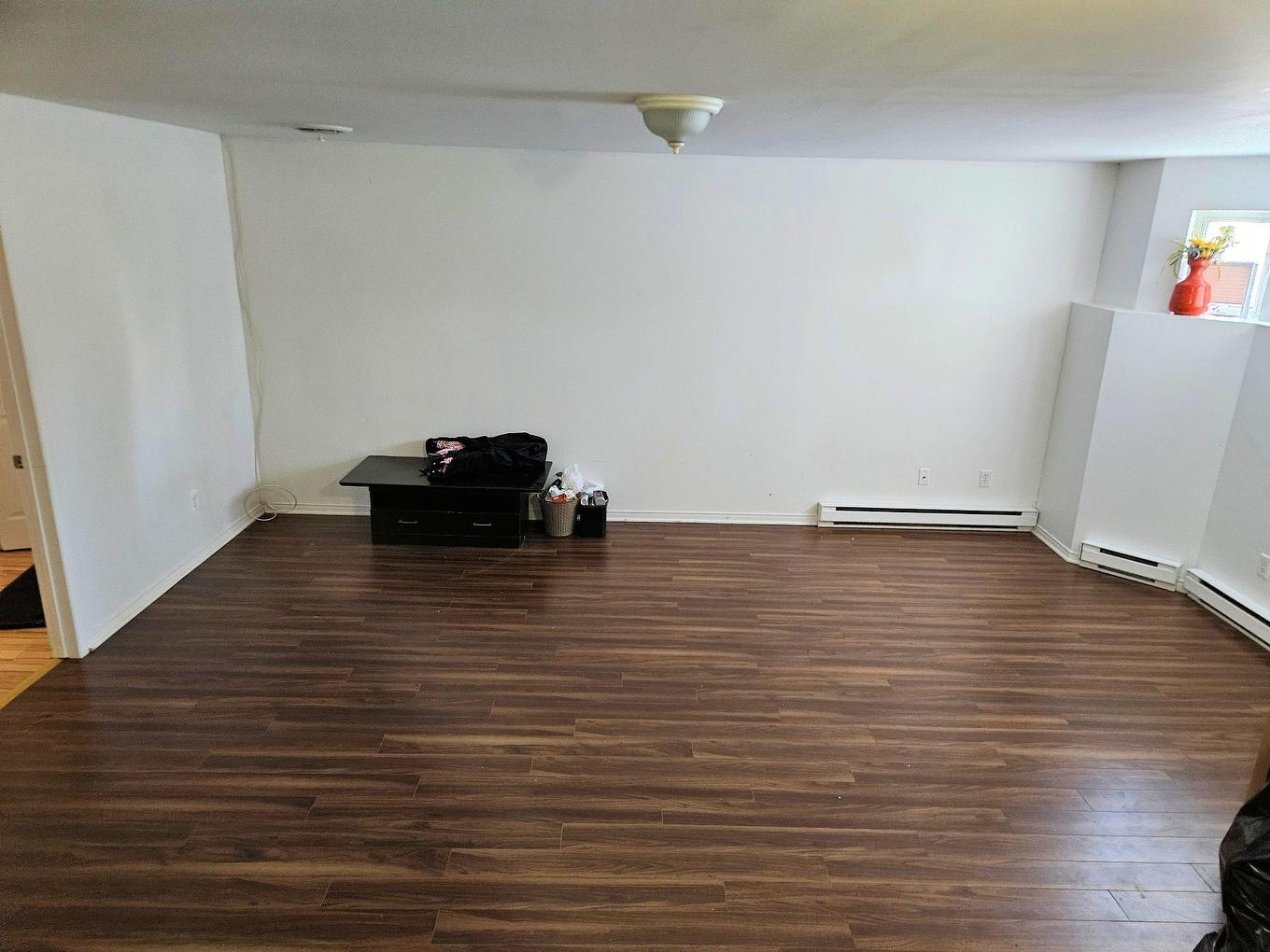 Salle familiale - 688 Rue Du Béarn, Saint-Jean-Sur-Richelieu, QC - Indoor Photo Showing Other Room