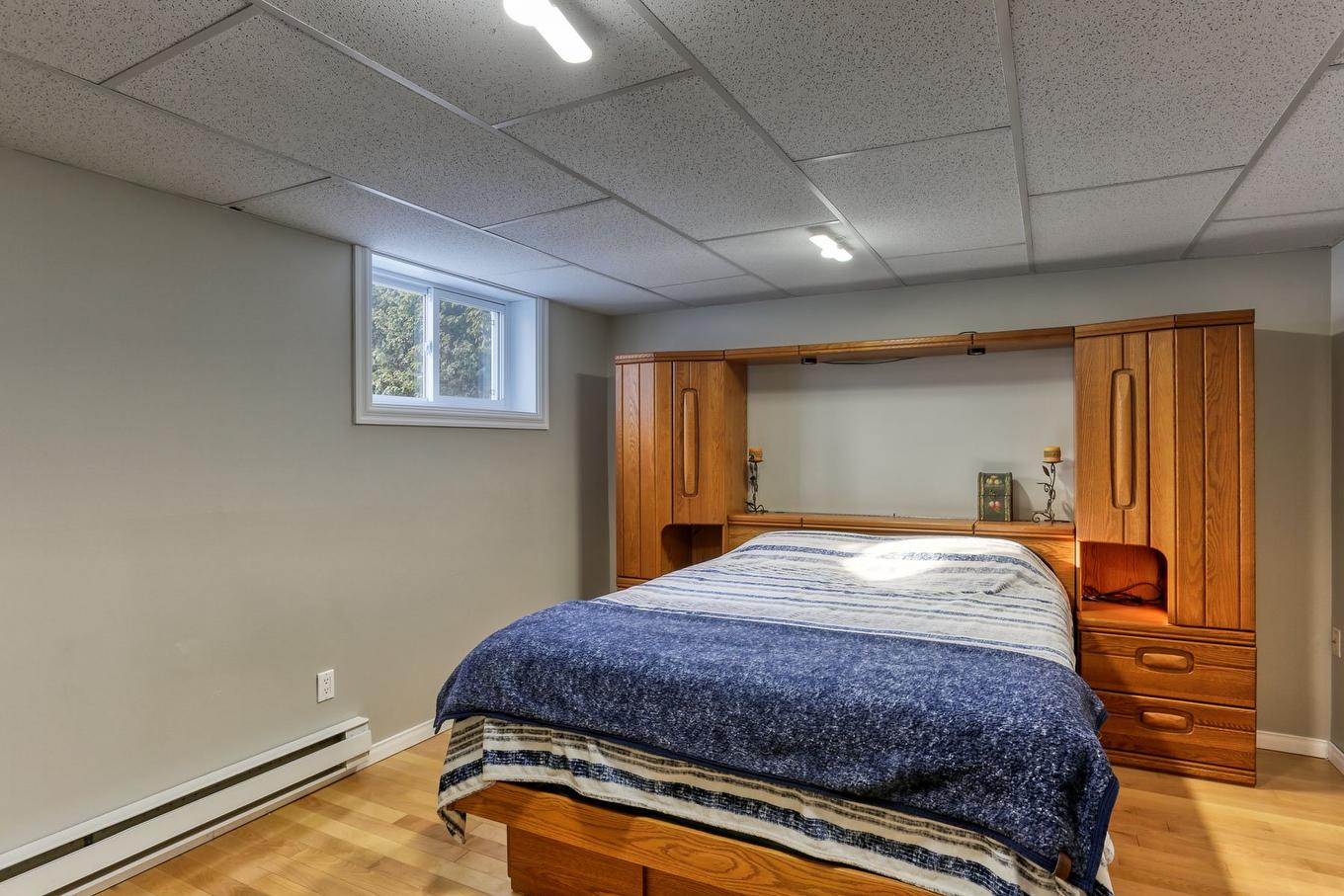 Chambre à coucher - 820 211E Rue, Shawinigan, QC - Indoor Photo Showing Bedroom