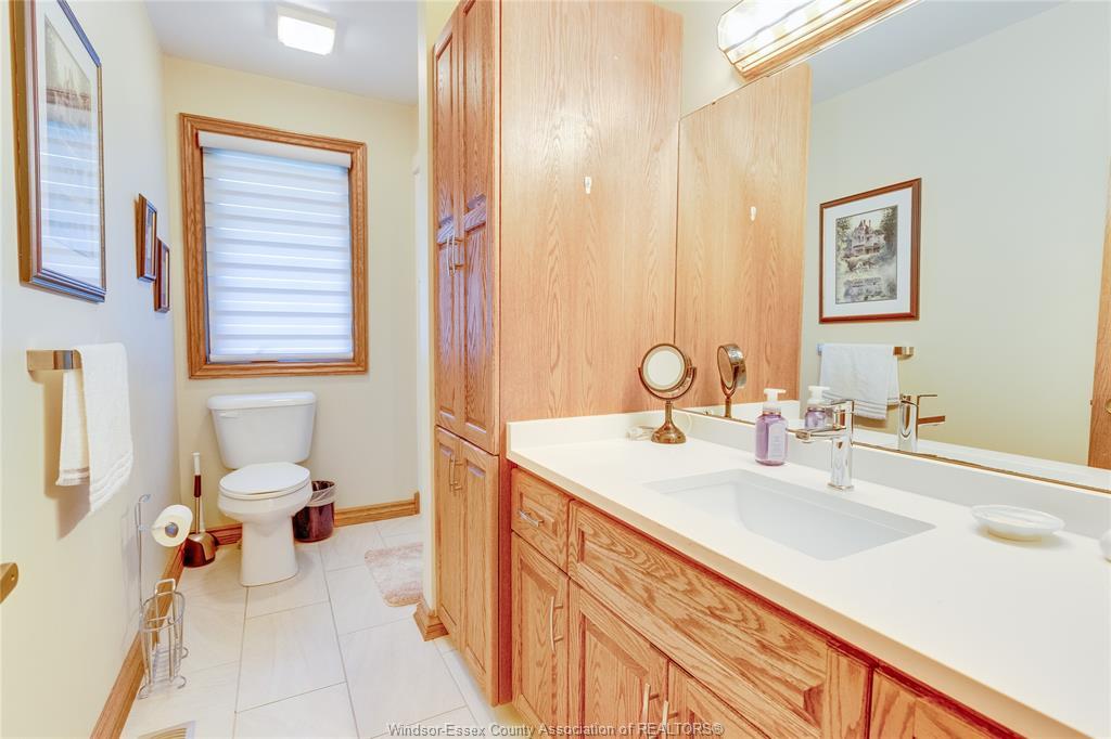 492 Gregory Line, Wheatley, ON