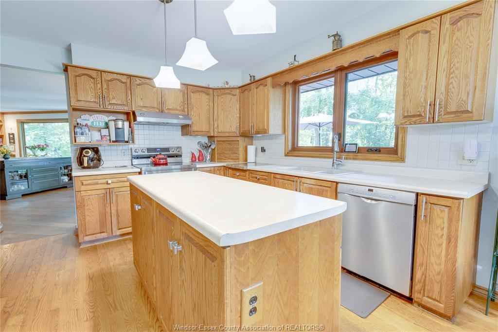 492 Gregory Line, Wheatley, ON