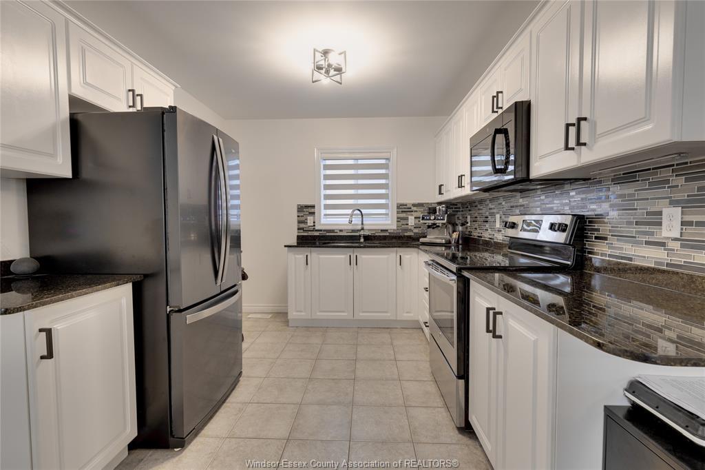 2446 Gatwick Avenue, Windsor, ON