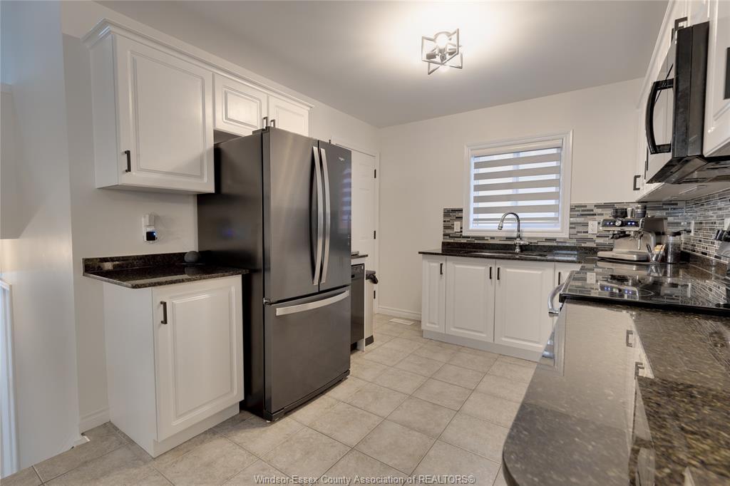 2446 Gatwick Avenue, Windsor, ON