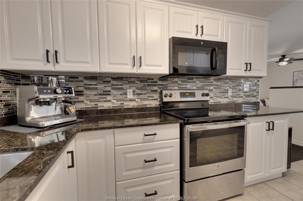 2446 Gatwick Avenue, Windsor, ON