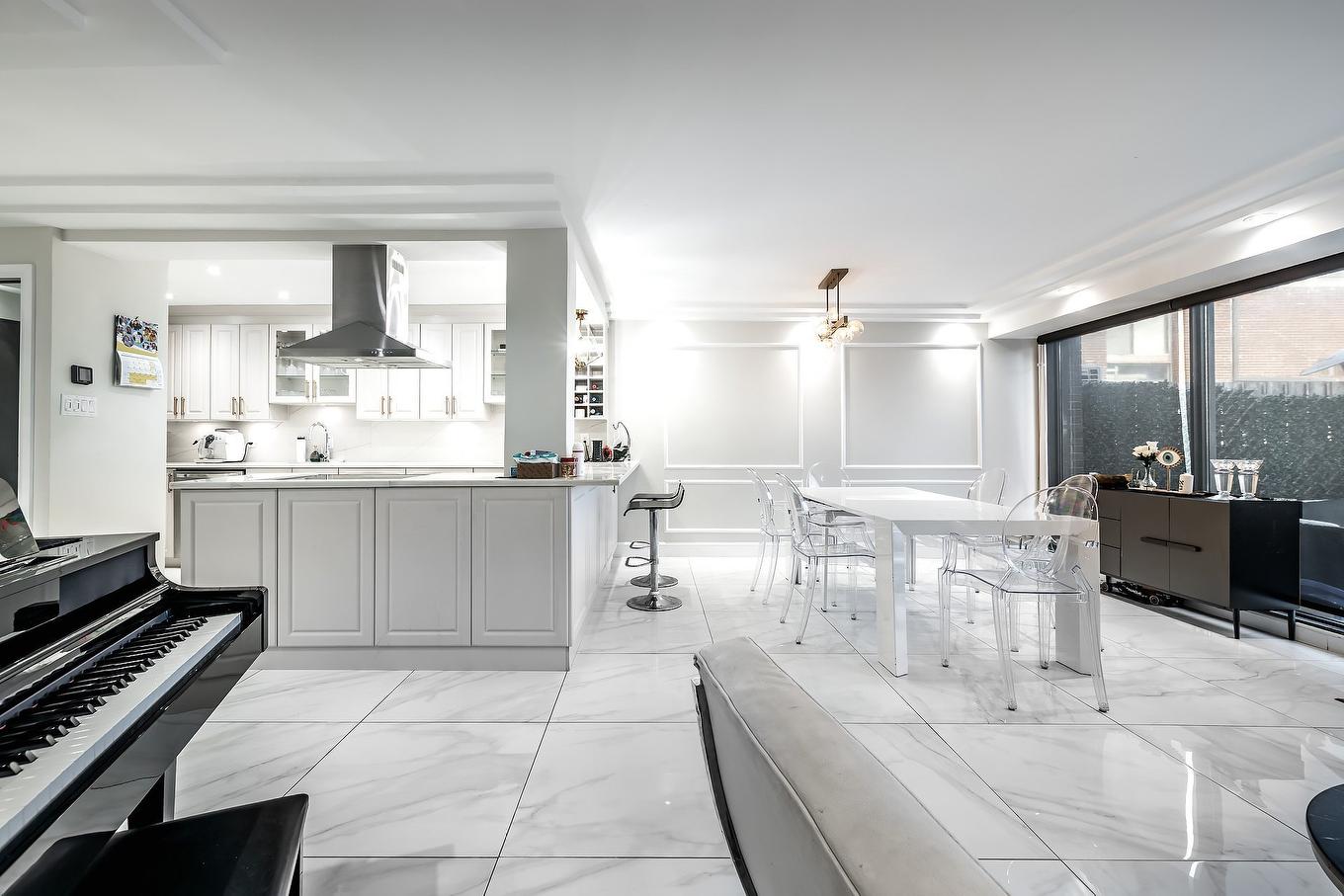 Salle à manger - 905-5790 Av. Rembrandt, Côte-Saint-Luc, QC - Indoor