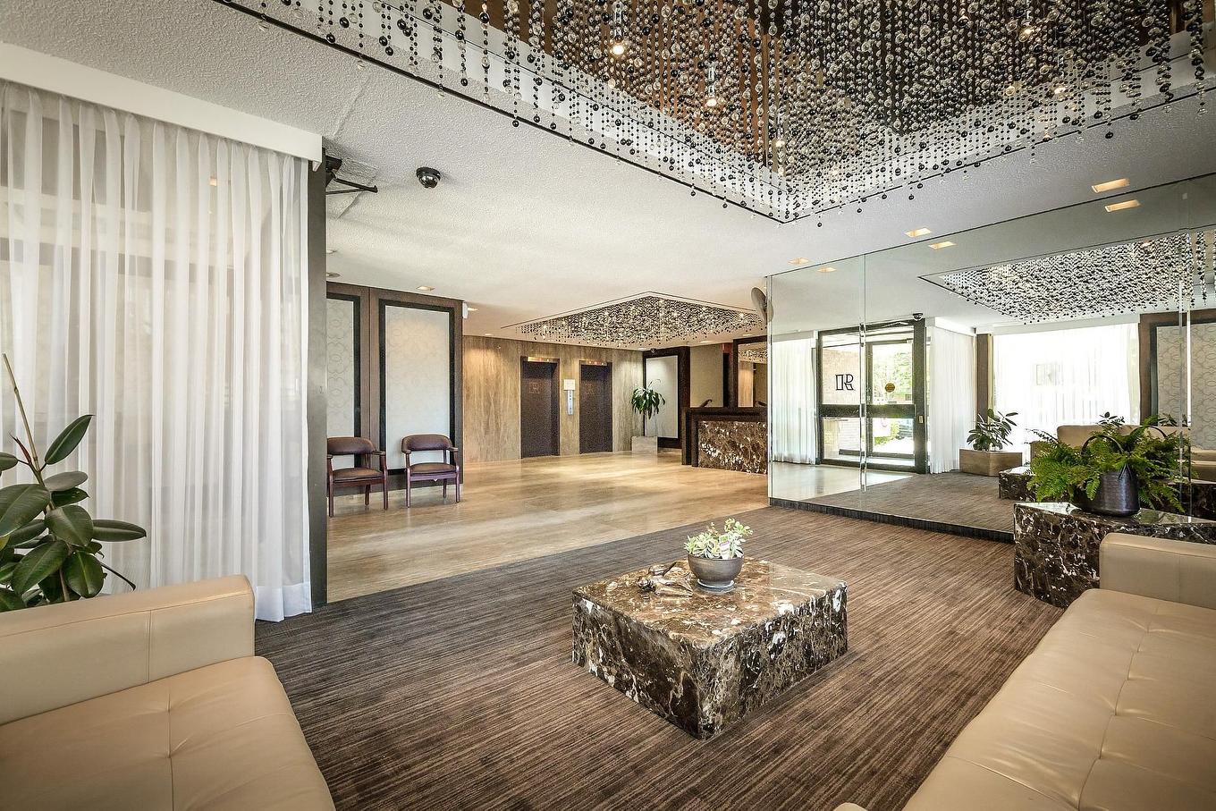 Salle communautaire - 905-5790 Av. Rembrandt, Côte-Saint-Luc, QC - Indoor