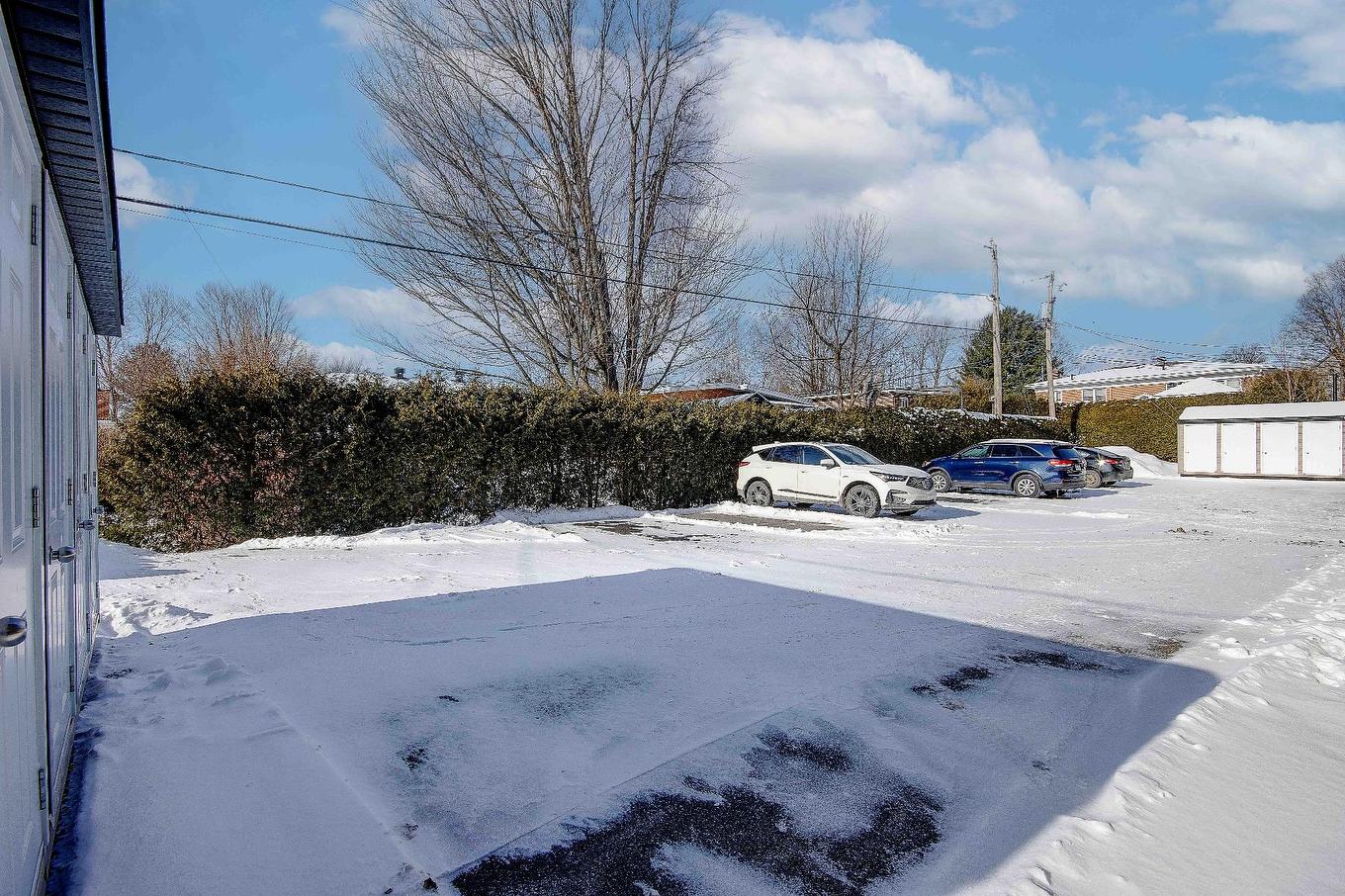 Parking - 118 Rue D'Halifax, Cowansville, QC - Outdoor With View