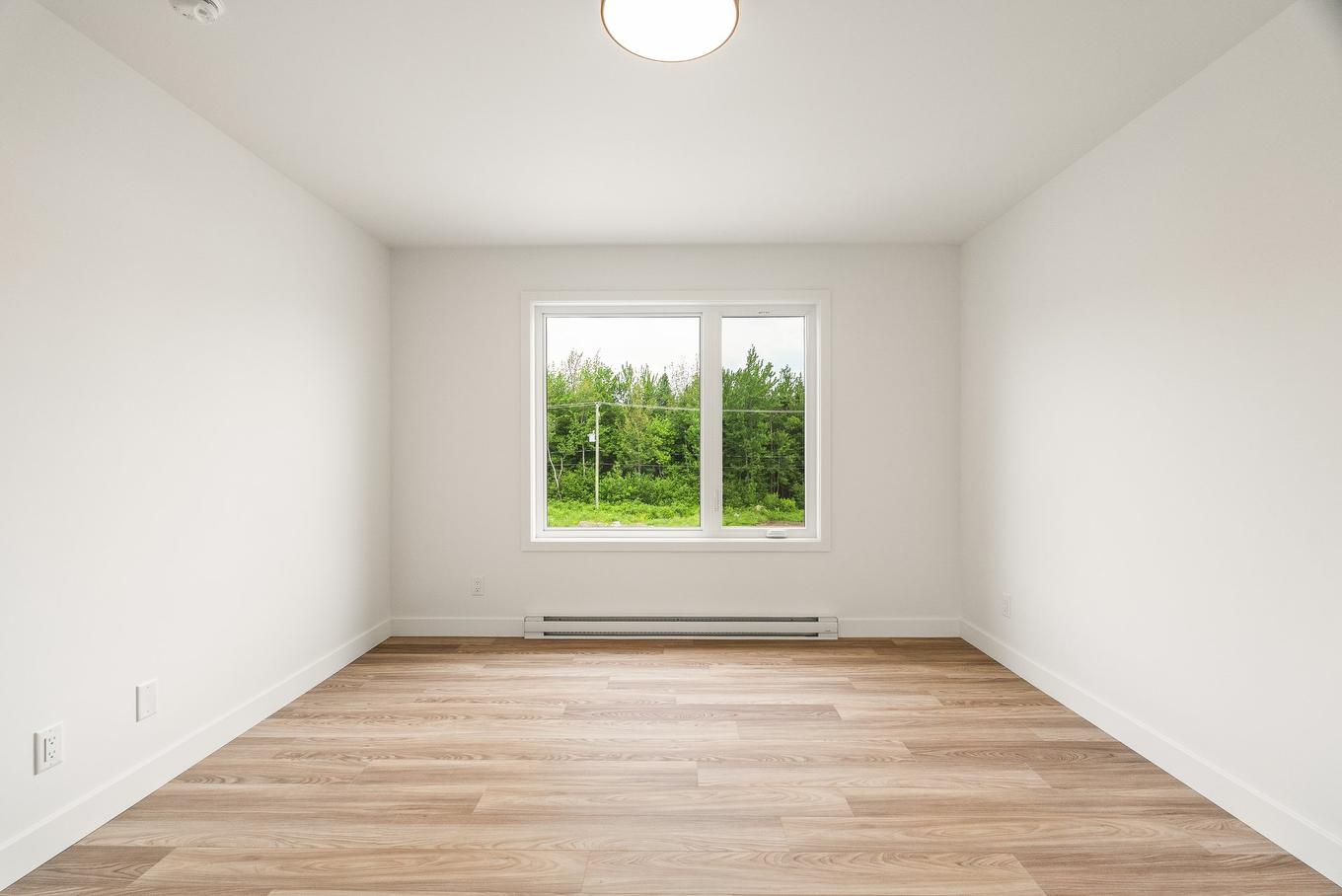 Primary bedroom - Rue Françoise-Giffard, Québec (La Haute-Saint-Charles), QC - Indoor Photo Showing Other Room