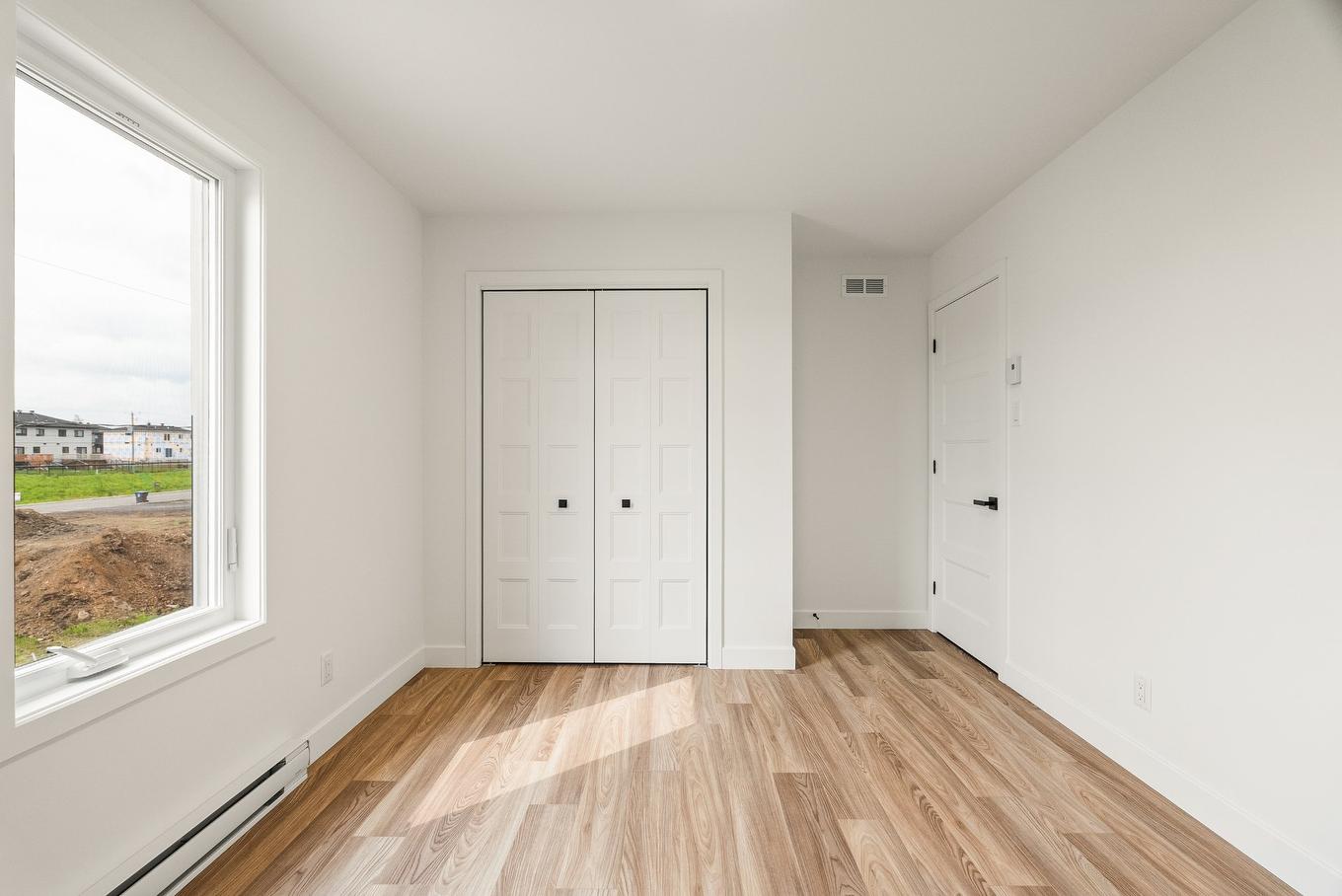 Bedroom - Rue Françoise-Giffard, Québec (La Haute-Saint-Charles), QC - Indoor Photo Showing Other Room