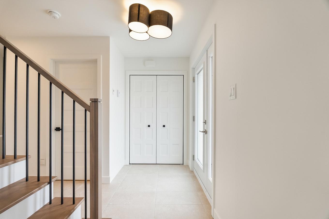 Hall - Rue Françoise-Giffard, Québec (La Haute-Saint-Charles), QC - Indoor Photo Showing Other Room