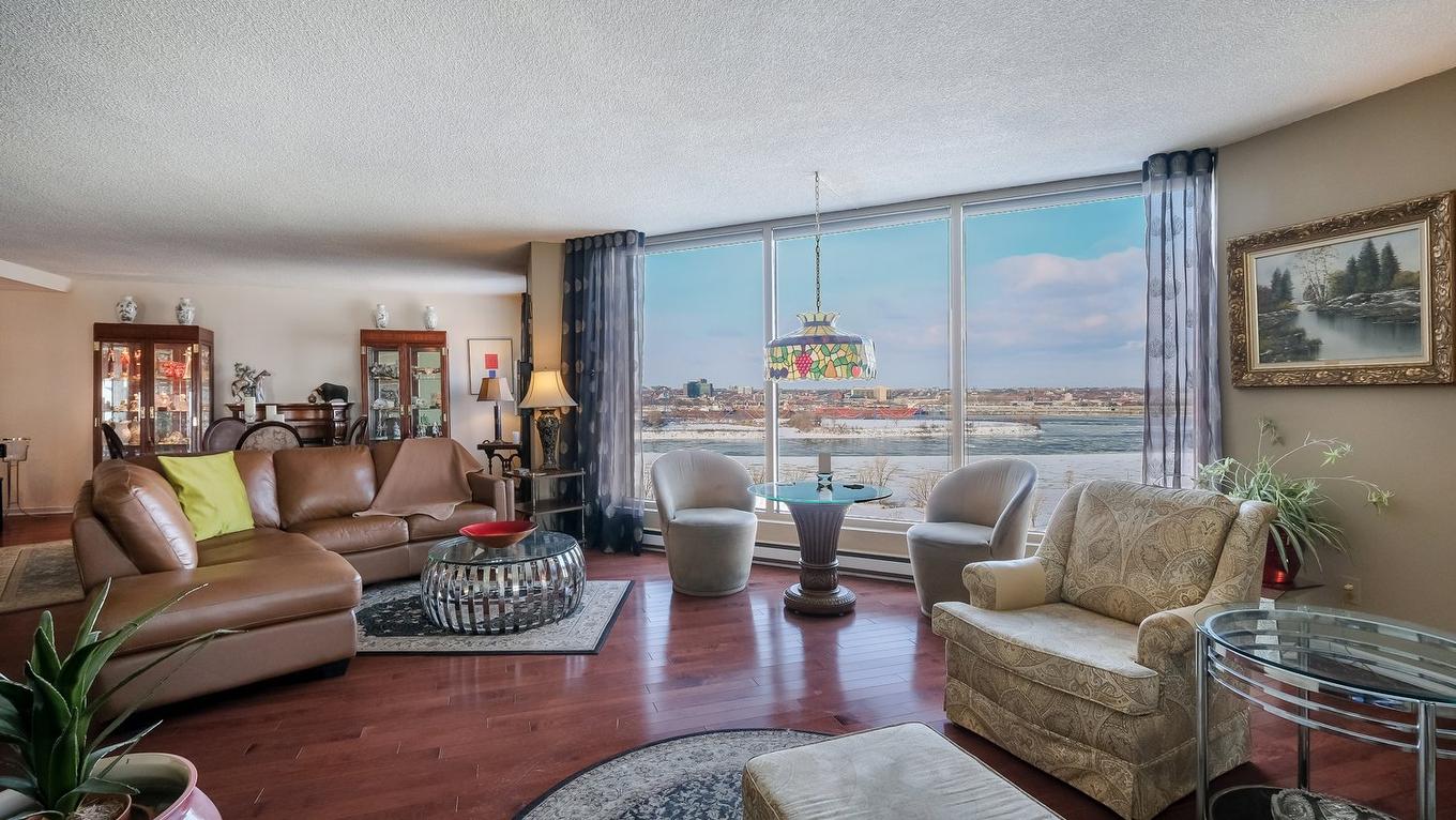Salon - 1507-70 Rue De La Barre, Longueuil (Le Vieux-Longueuil), QC - Indoor Photo Showing Living Room