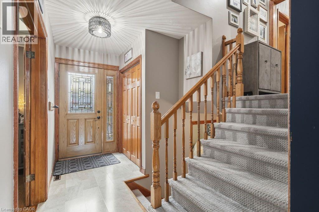 5119 Cherryhill Crescent, Burlington, ON - Indoor Photo Showing Other Room