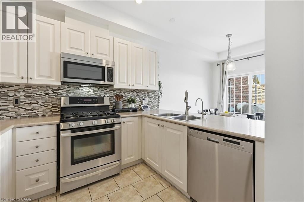 45 Browview Drive, Waterdown, ON - Indoor Photo Showing Kitchen With Stainless Steel Kitchen With Double Sink