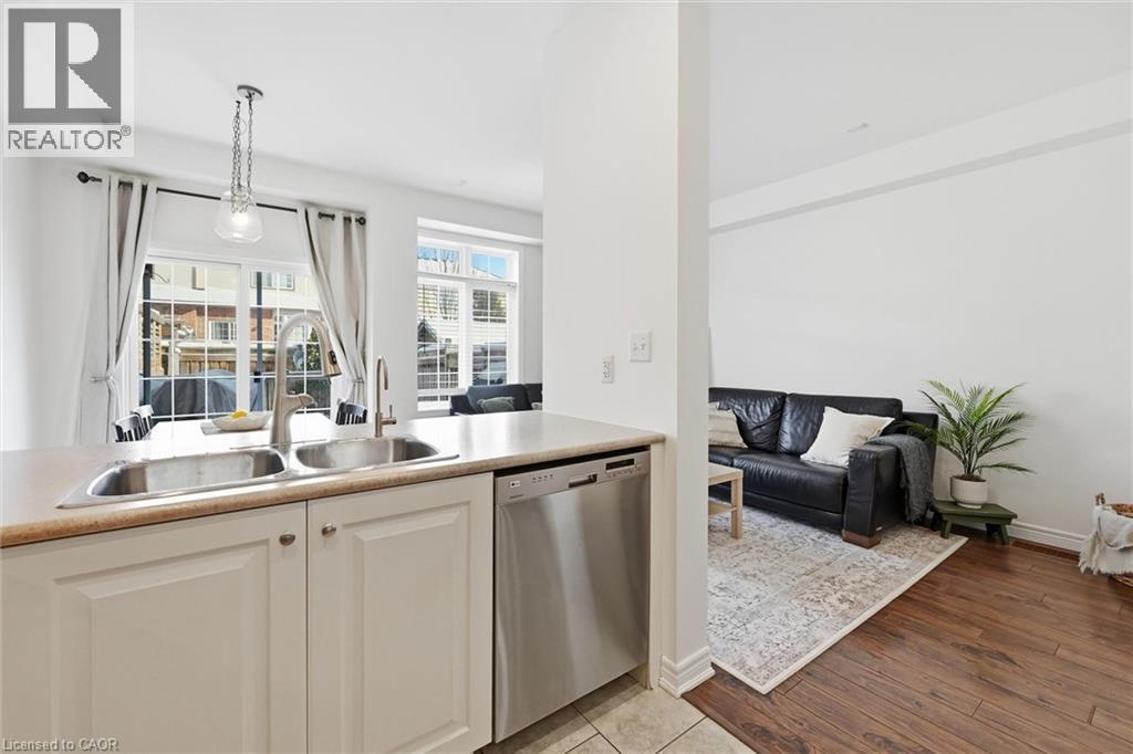 45 Browview Drive, Waterdown, ON - Indoor Photo Showing Kitchen With Double Sink