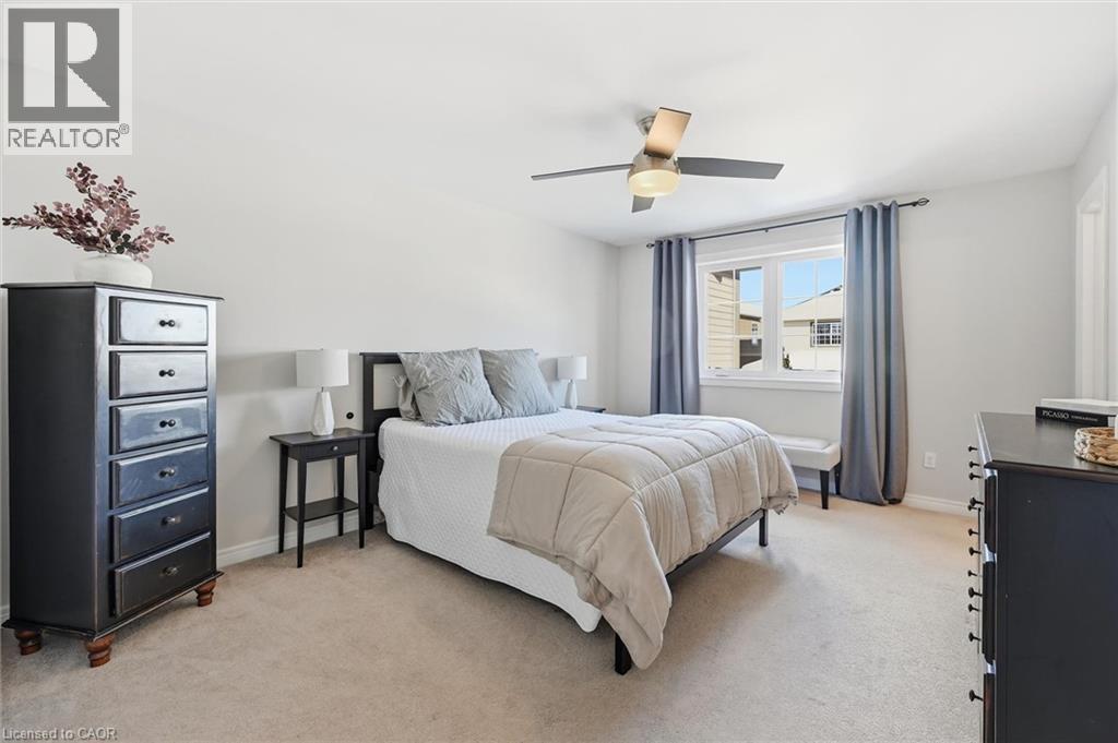 45 Browview Drive, Waterdown, ON - Indoor Photo Showing Bedroom