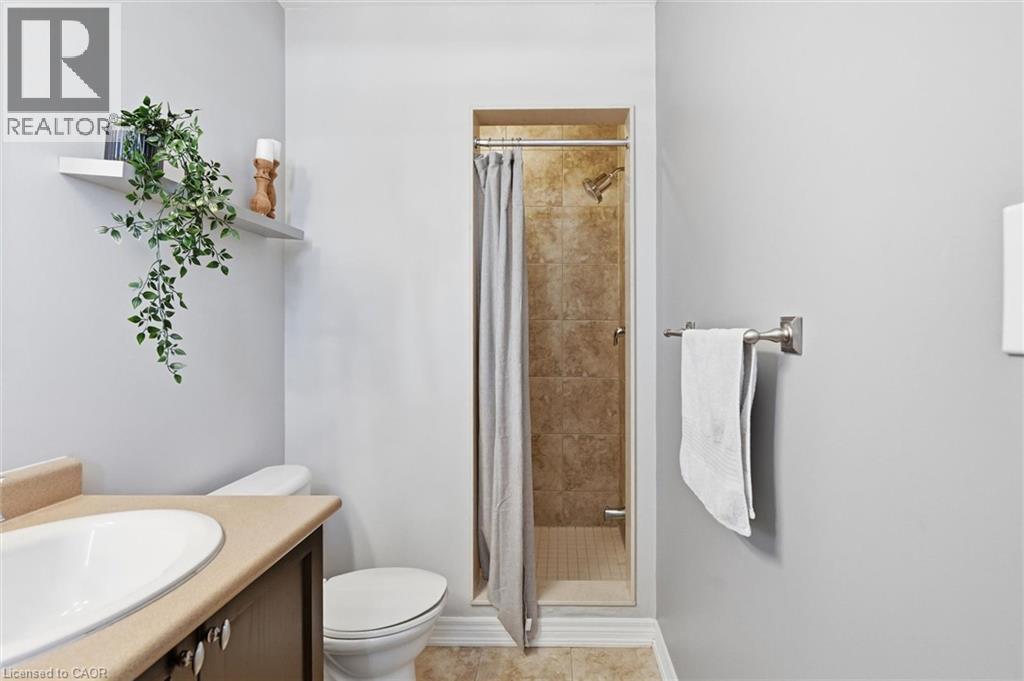 45 Browview Drive, Waterdown, ON - Indoor Photo Showing Bathroom