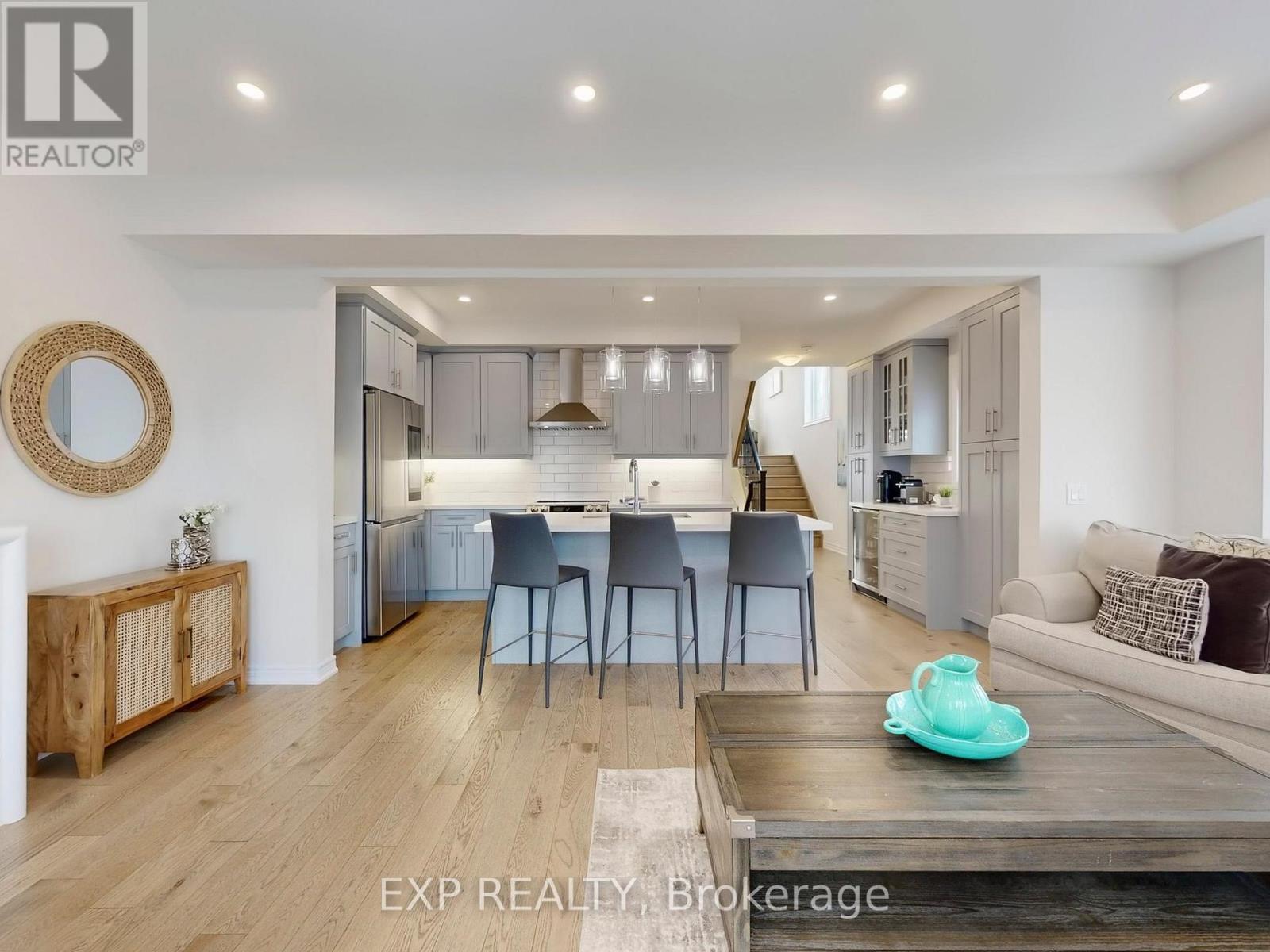 58 Elkington Crescent, Whitby, ON - Indoor Photo Showing Other Room