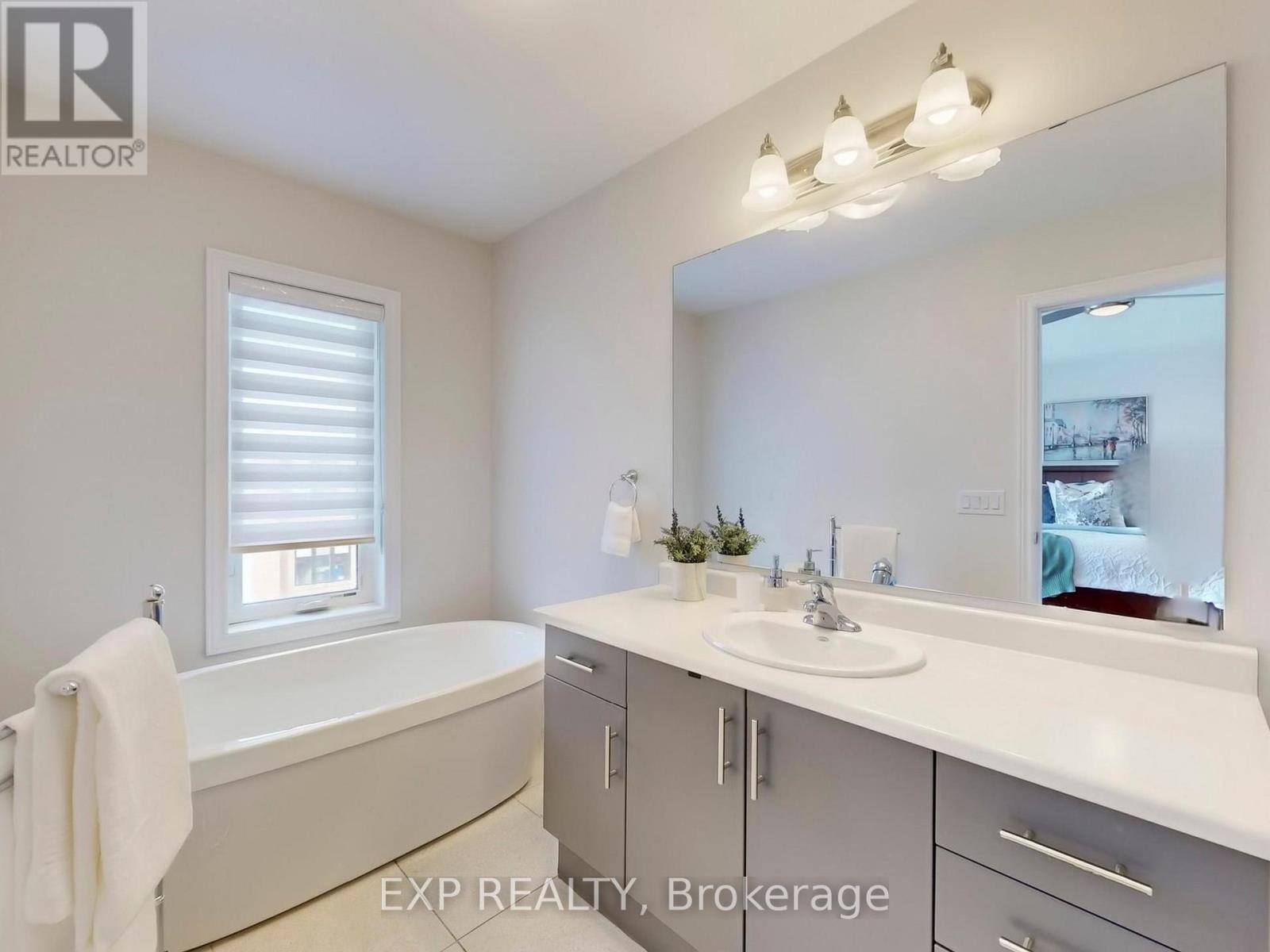 58 Elkington Crescent, Whitby, ON - Indoor Photo Showing Bathroom