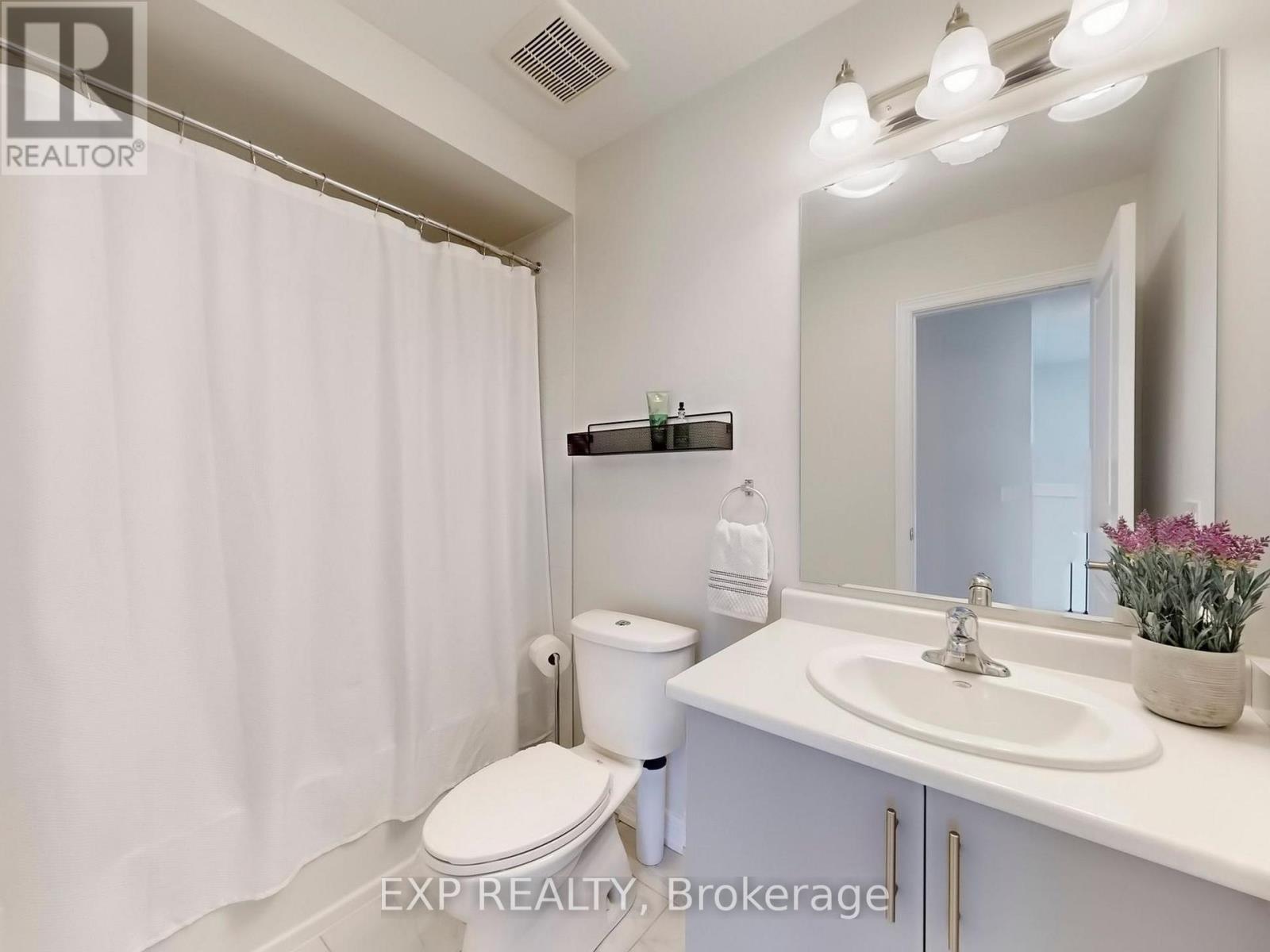 58 Elkington Crescent, Whitby, ON - Indoor Photo Showing Bathroom
