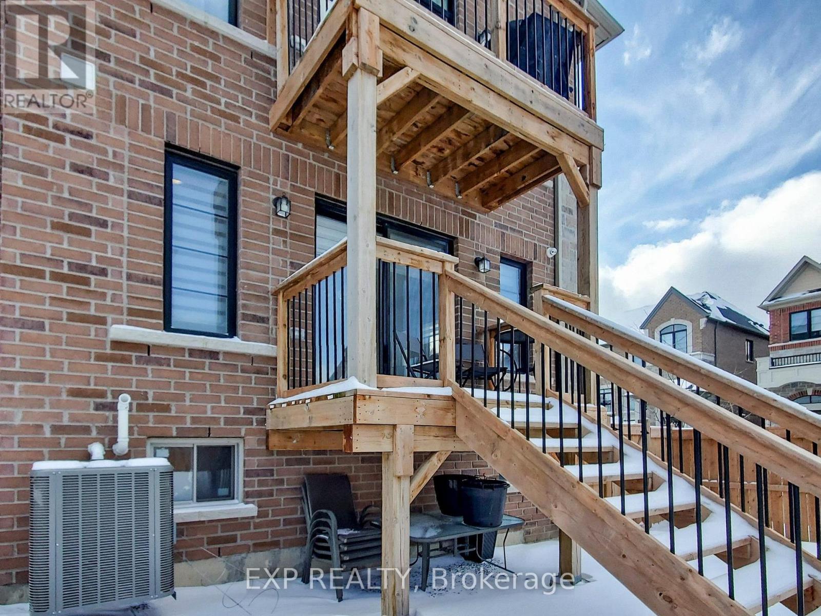 58 Elkington Crescent, Whitby, ON - Outdoor