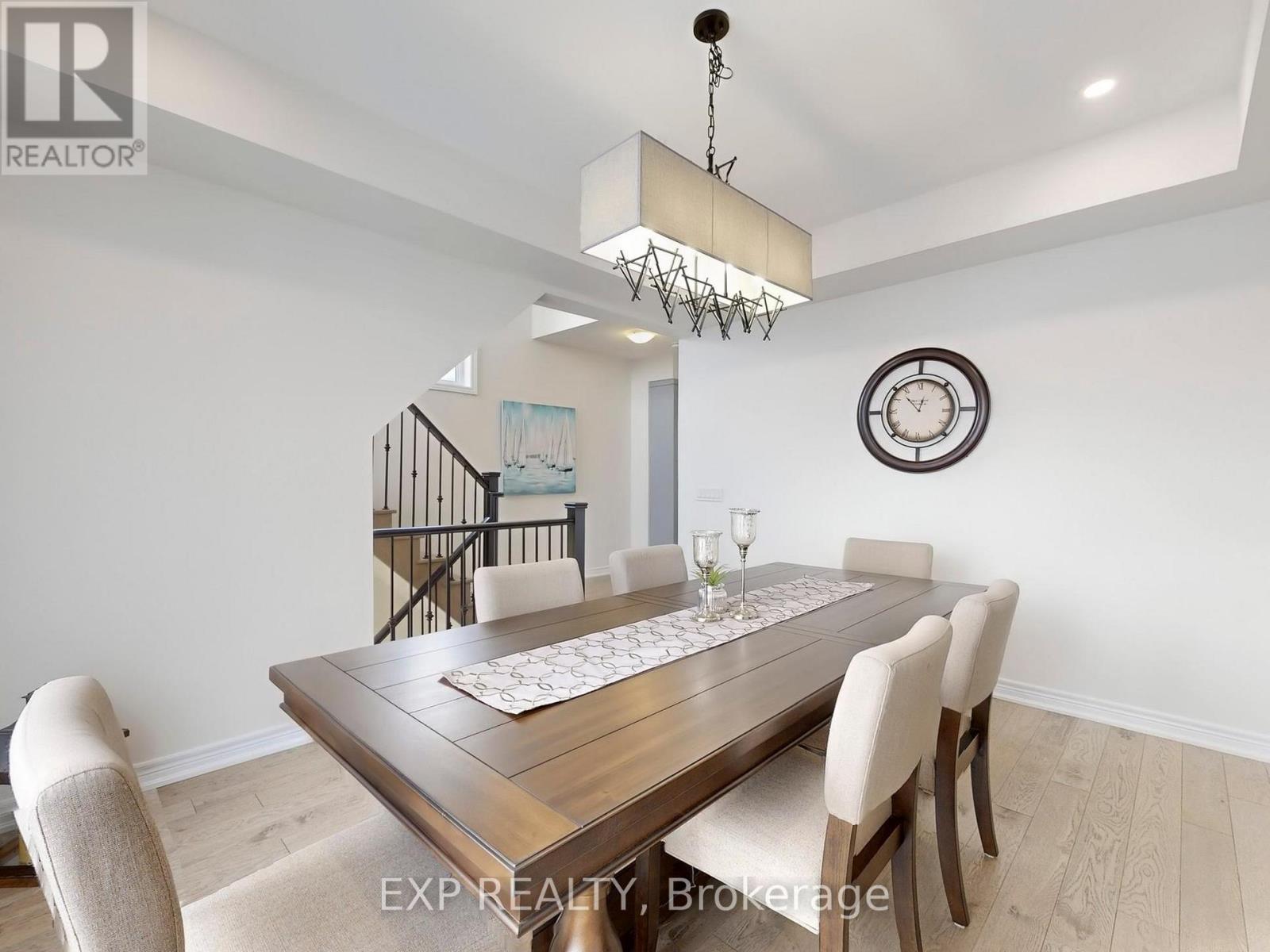 58 Elkington Crescent, Whitby, ON - Indoor Photo Showing Dining Room