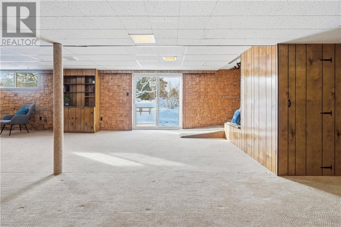 2737 Rockwood Drive, Sudbury, ON - Indoor