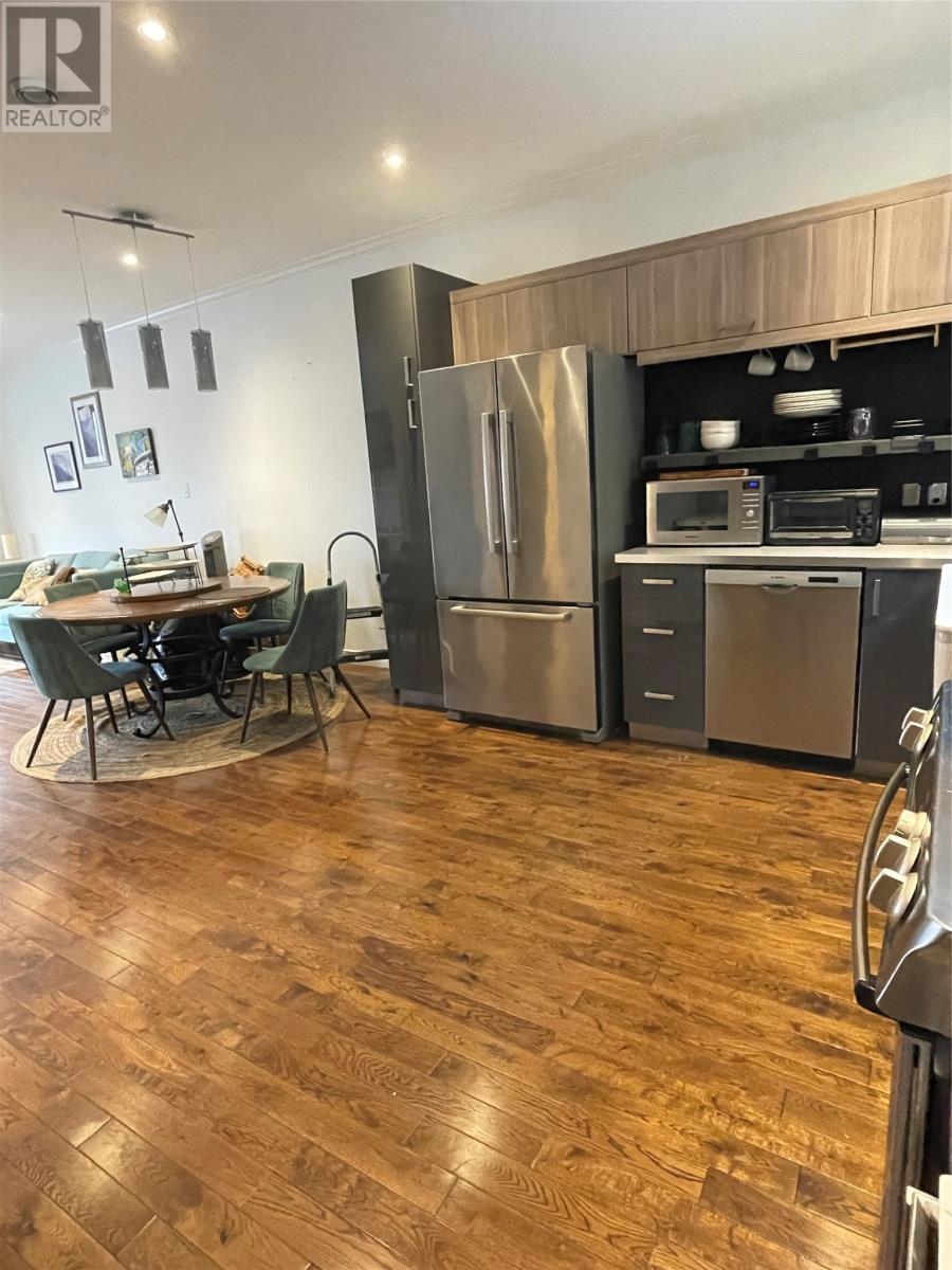 371 Southside Road, St.John'S, NL - Indoor Photo Showing Kitchen