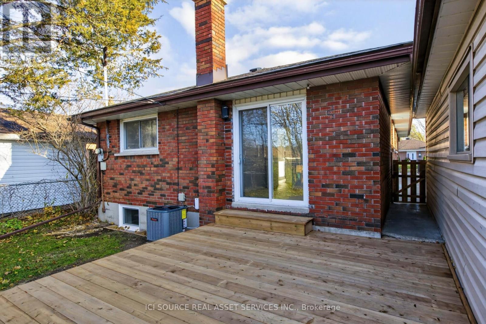 1092 Glendale Drive, Peterborough, ON - Outdoor With Deck Patio Veranda With Exterior