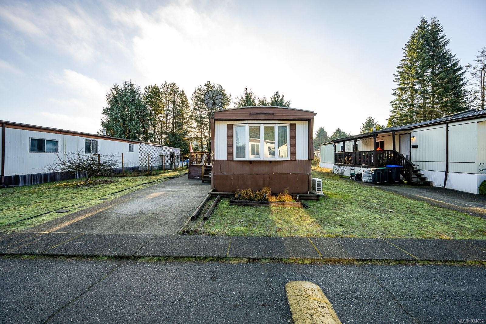 33-390 Cowichan Ave, Courtenay, BC