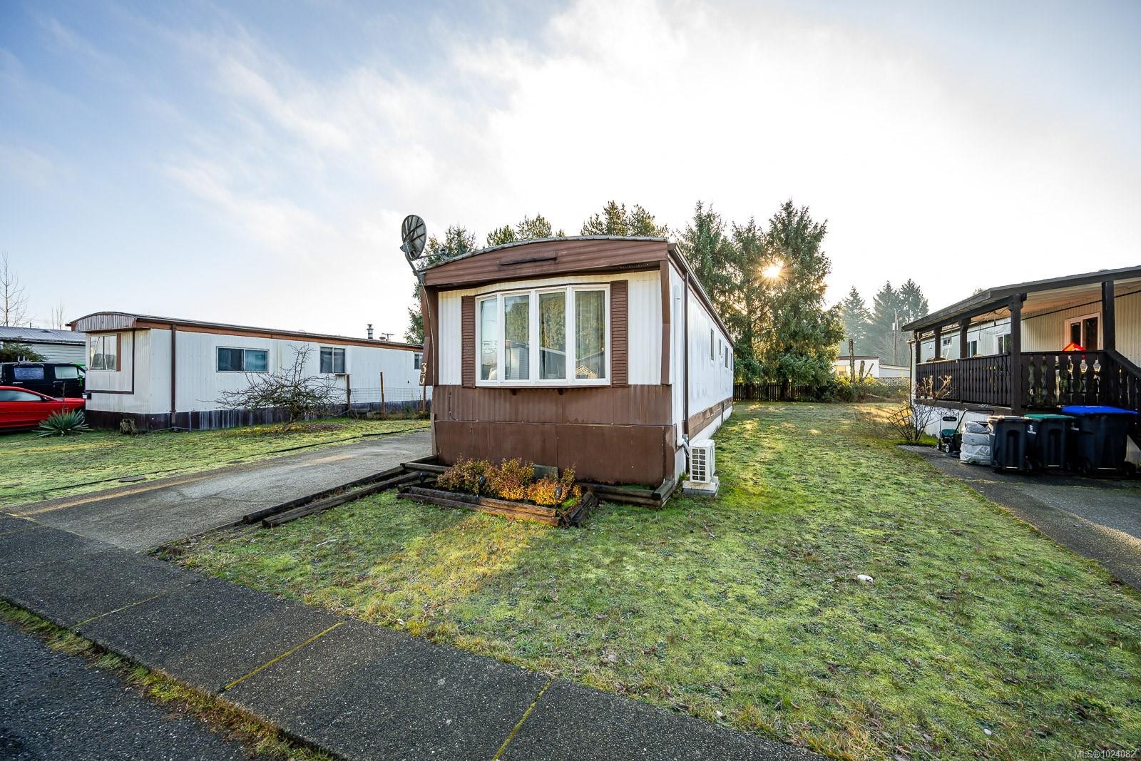 33-390 Cowichan Ave, Courtenay, BC