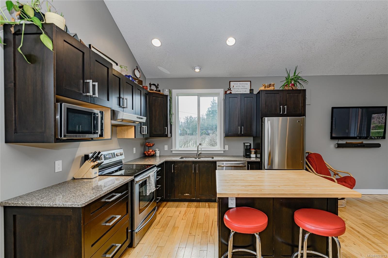 5729 Van Koy Rd, Duncan, BC